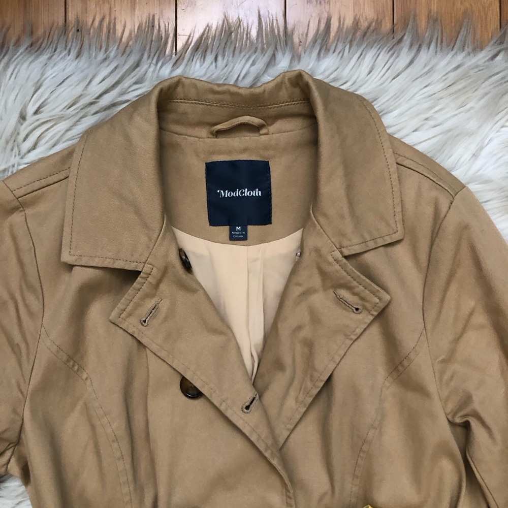 ModCloth Colorblock Contrast Double Breasted Pleated Tan Yellow Trench Coat M - Picture 6 of 16
